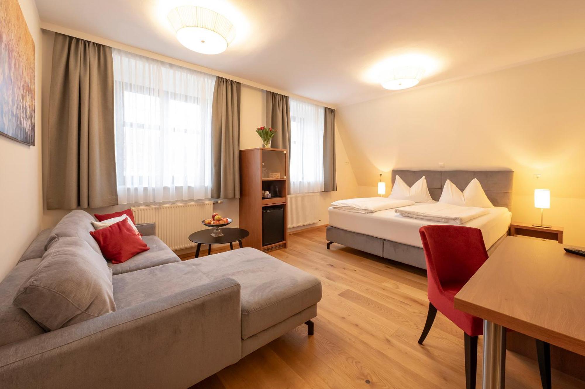 Landhotel Mader Steyr Exterior foto
