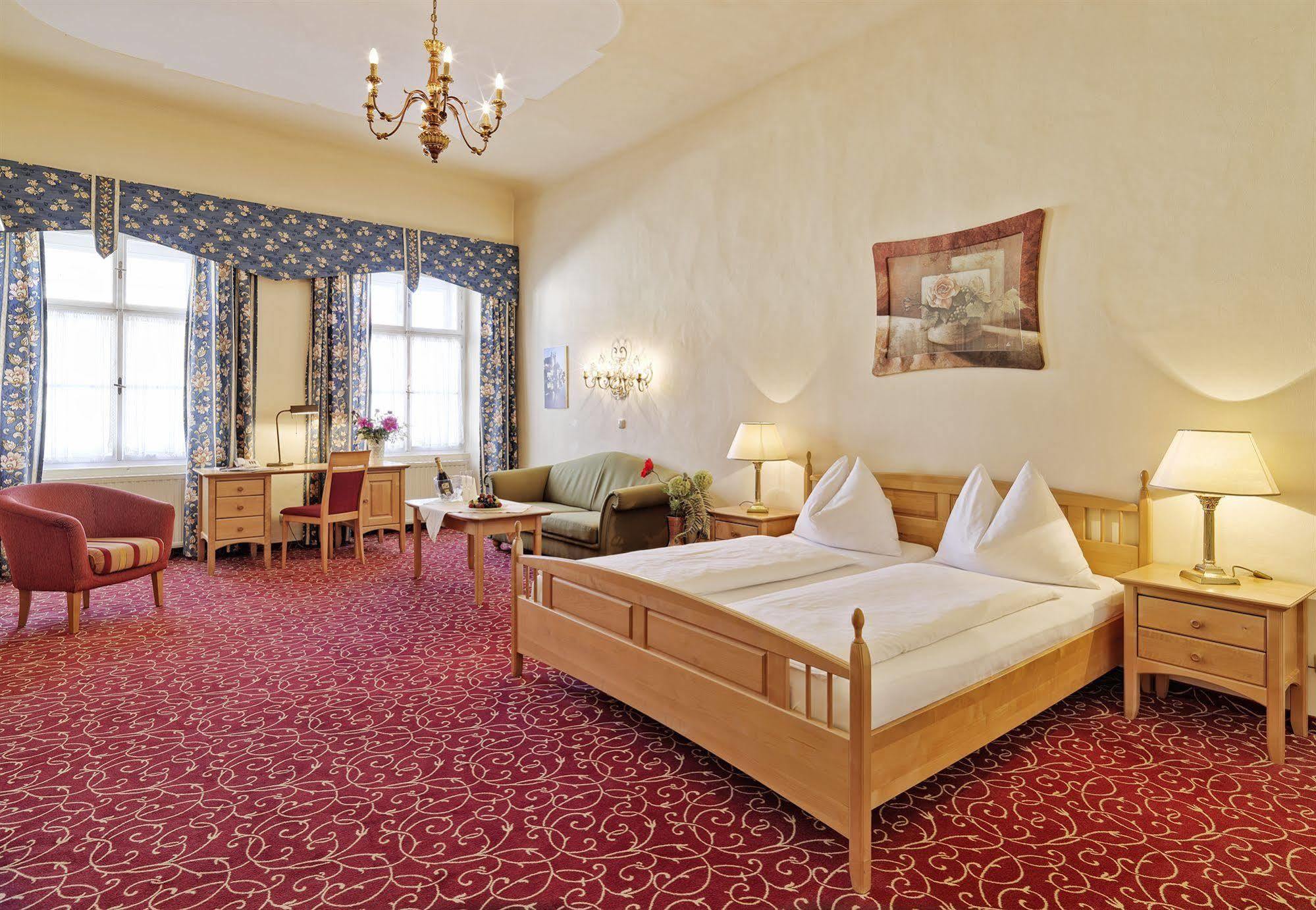 Landhotel Mader Steyr Exterior foto