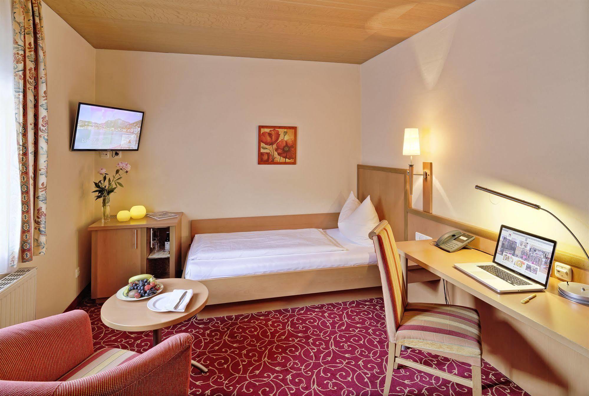 Landhotel Mader Steyr Exterior foto